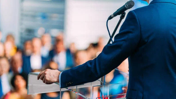 Por que você deveria acompanhar a Política Italiana