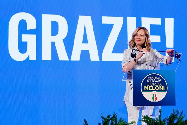 Unificando a Direita Europeia: A Estratégia de Giorgia Meloni