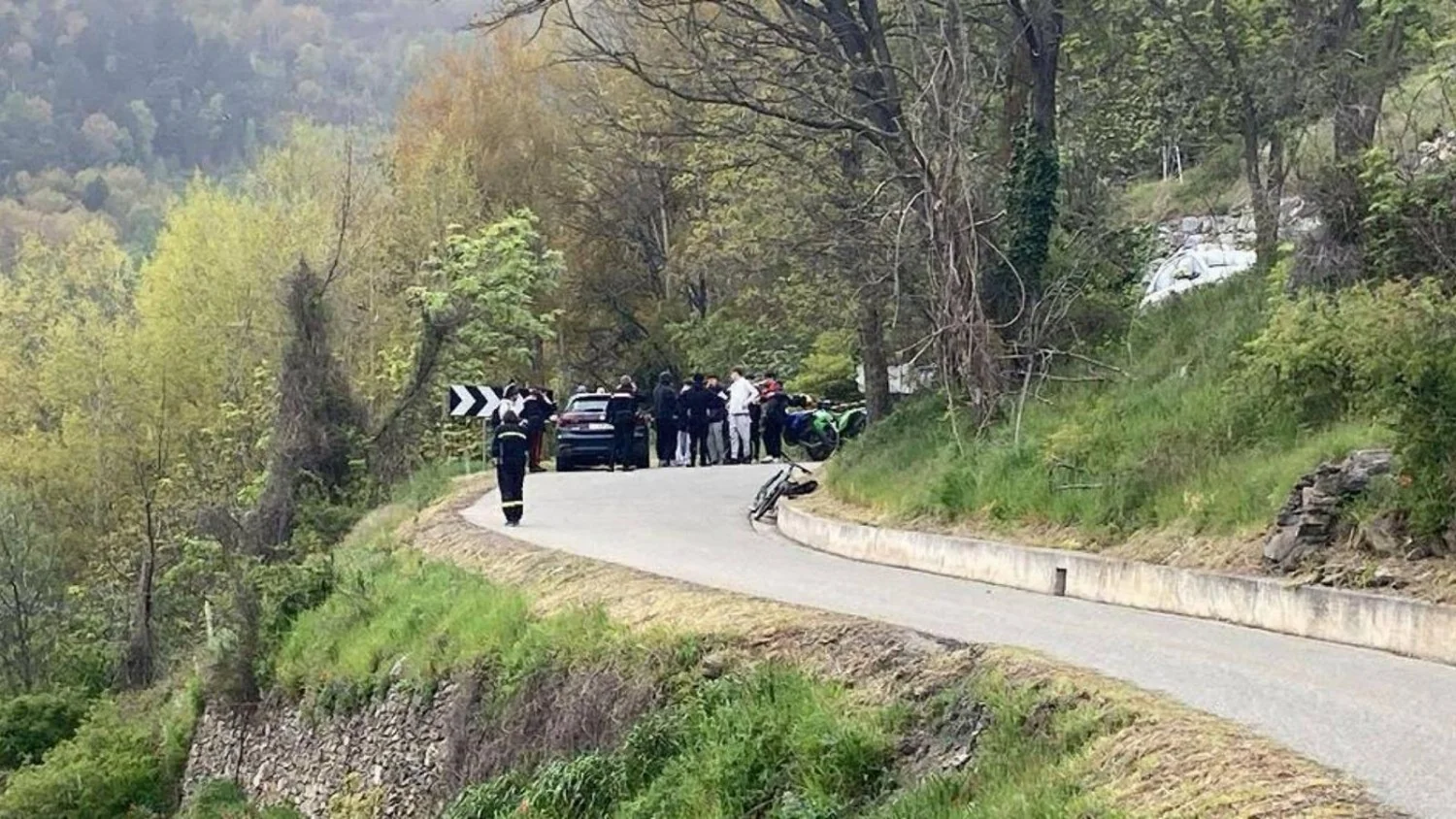 Acidente em Montecorice: casal de jovens morre após carro cair 200 metros em penhasco