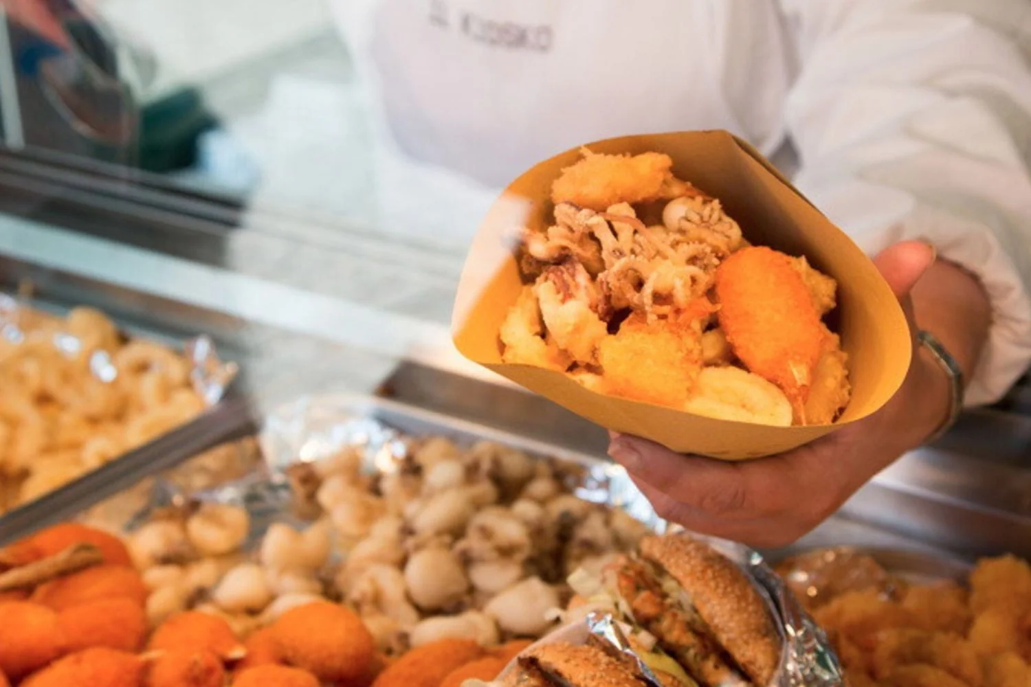 Alimentos ultra-processados elevam risco de fraturas e reduzem densidade óssea, diz estudo