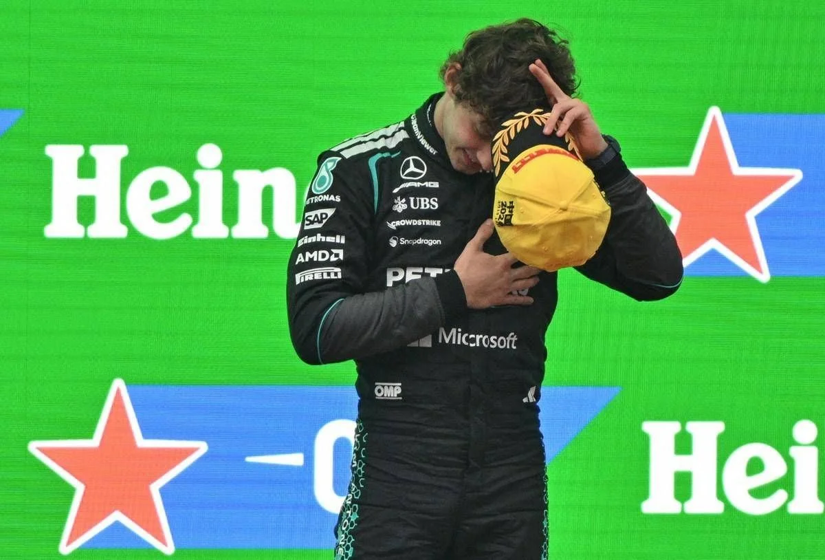 Antonelli emociona a Itália: primeira vitória no GP da China e promessa cumprida