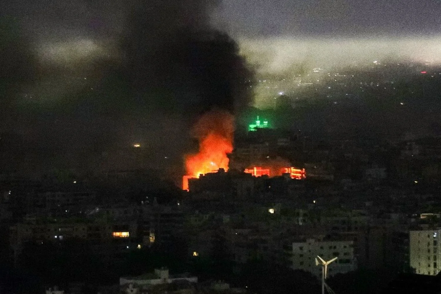 Ataque por mísseis à base italiana em Erbil: 120 militares ilesos enquanto tensões escalam no Estreito de Ormuz