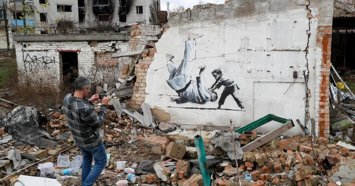Investigação revela: Banksy é Robin Gunningham, link com obras na Ucrânia confirma identificação