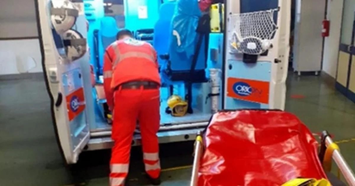 Bebê de menos de um ano morre engasgado em Turim; mãe estava no hospital para dar à luz