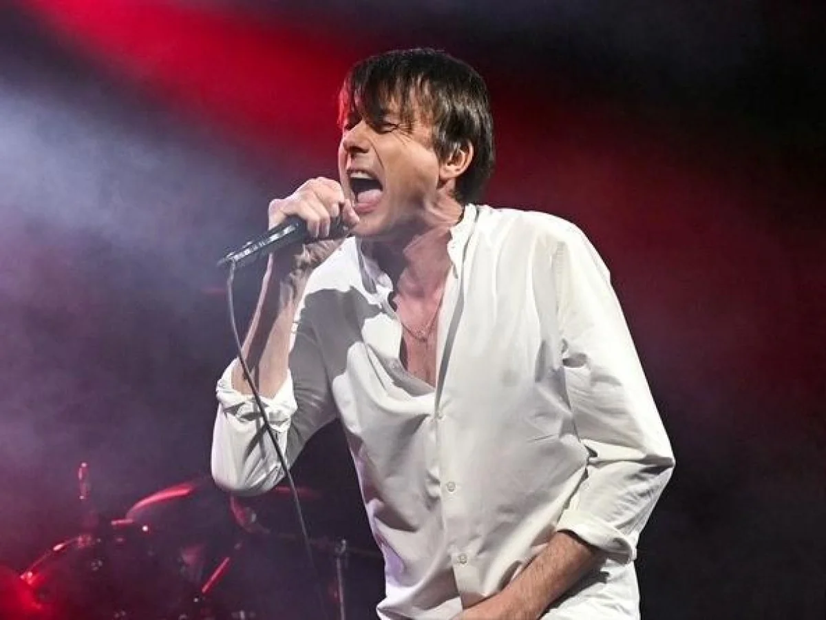 Brett Anderson e os Suede: um reencontro eletivo e caloroso no Fabrique, em Milão