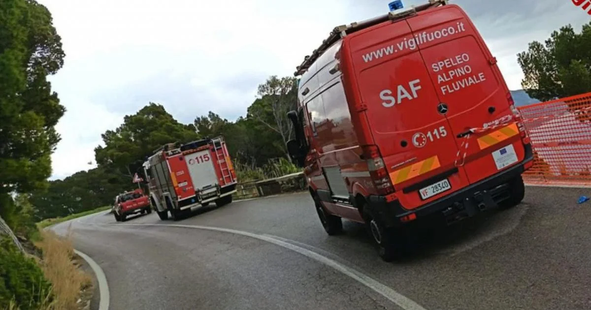 Condutor do furgão indiciado por homicídio culposo após morte de casal em Montecorice