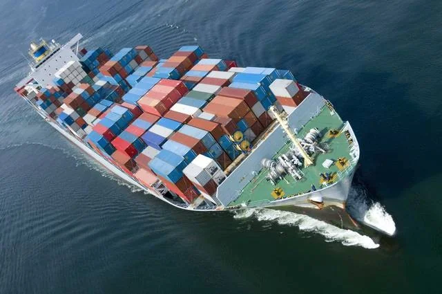 Déficit da área do euro aumenta em janeiro; exportações para os EUA desabam