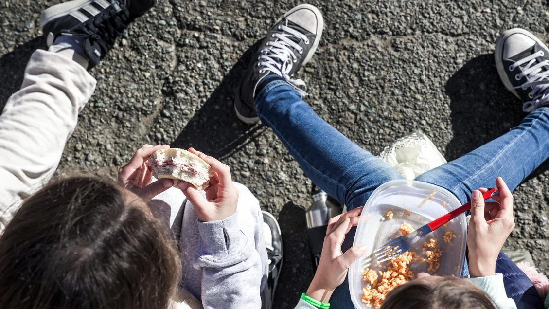 Distúrbios alimentares aumentam 35% entre crianças e adolescentes na Itália; casos surgem já na infância