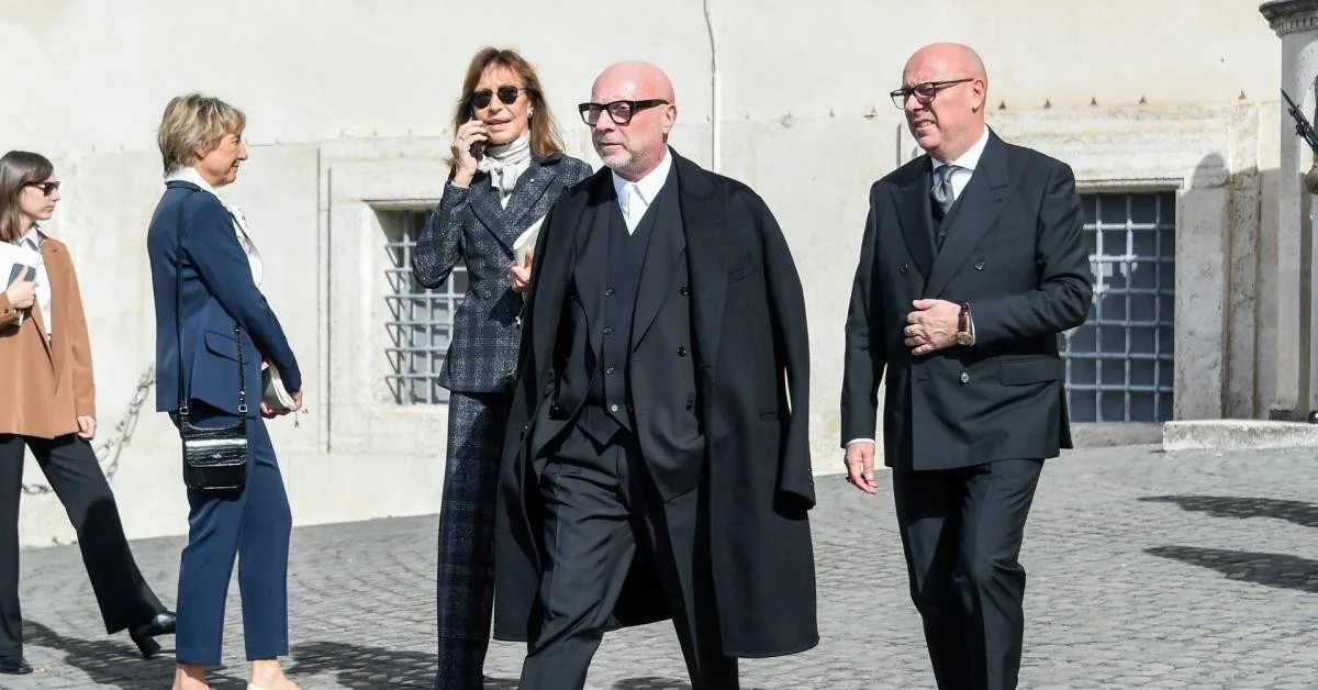 Dolce & Gabbana negocia com credores por dívida de €450 milhões enquanto guerra no Médio Oriente trava €150 milhões em projetos