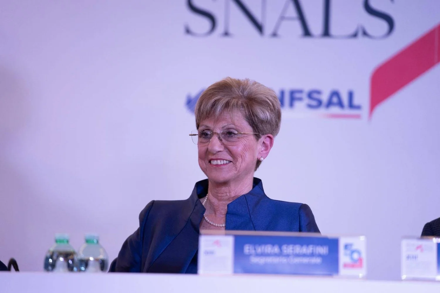 Elvira Serafini reeleita na liderança do SNALS-Confsal em congresso com mais de 1.000 delegados