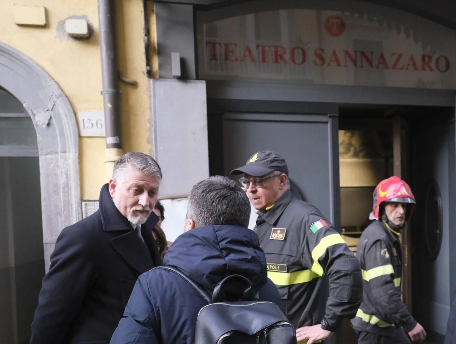 Estado confirma compra do Teatro Sannazaro após incêndio; obras serão imediatas, diz Giuli