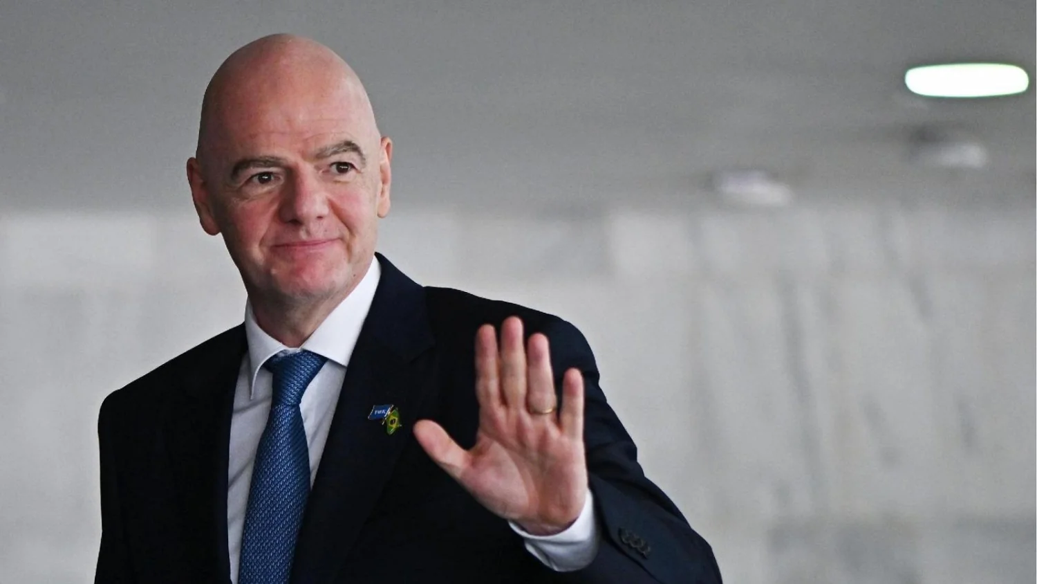 FIFA multa a Federação Israelense por violação das normas antidiscriminação e arquiva caso sobre clubes na Cisjordânia