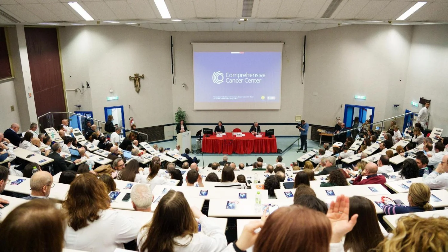 Gemelli: Comprehensive Cancer Center atende mais de 64 mil pacientes em um ano e amplia pesquisa e cuidado humanizado