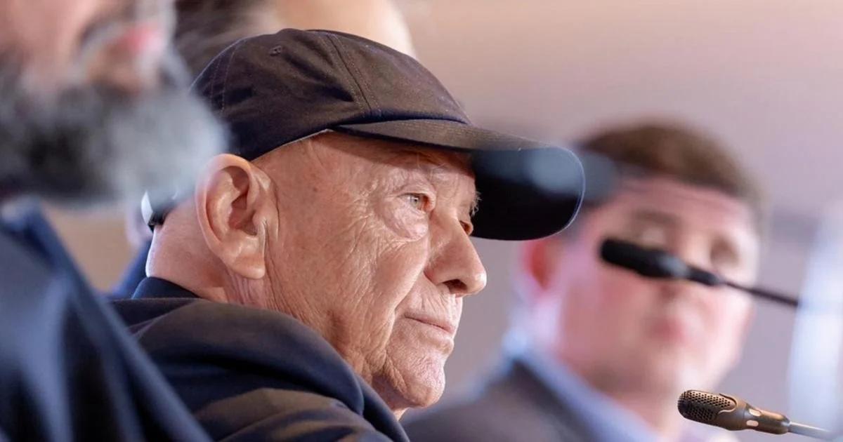 Quem é George Prokopiou, o armador grego que desafia o bloqueio no Estreito de Ormuz