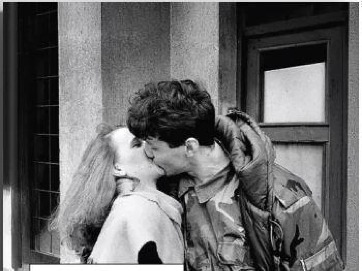 Gigi Riva e a nostalgia dos sentimentos em guerra: 'C'era l'amore a Sarajevo' chega em 17 de março