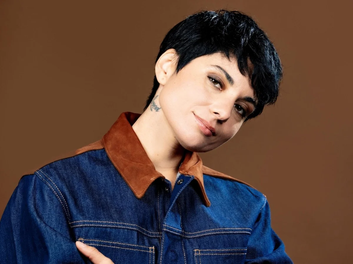 Giordana Angi retoma turnê teatral em Seriate após três anos e aberturas para Sting