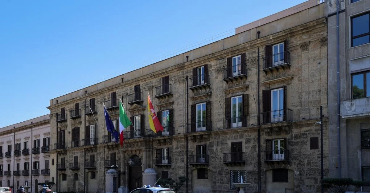 Governo impugna lei siciliana de R$ 41 milhões para vítimas do ciclone Harry; disputa técnica sobre o DURC