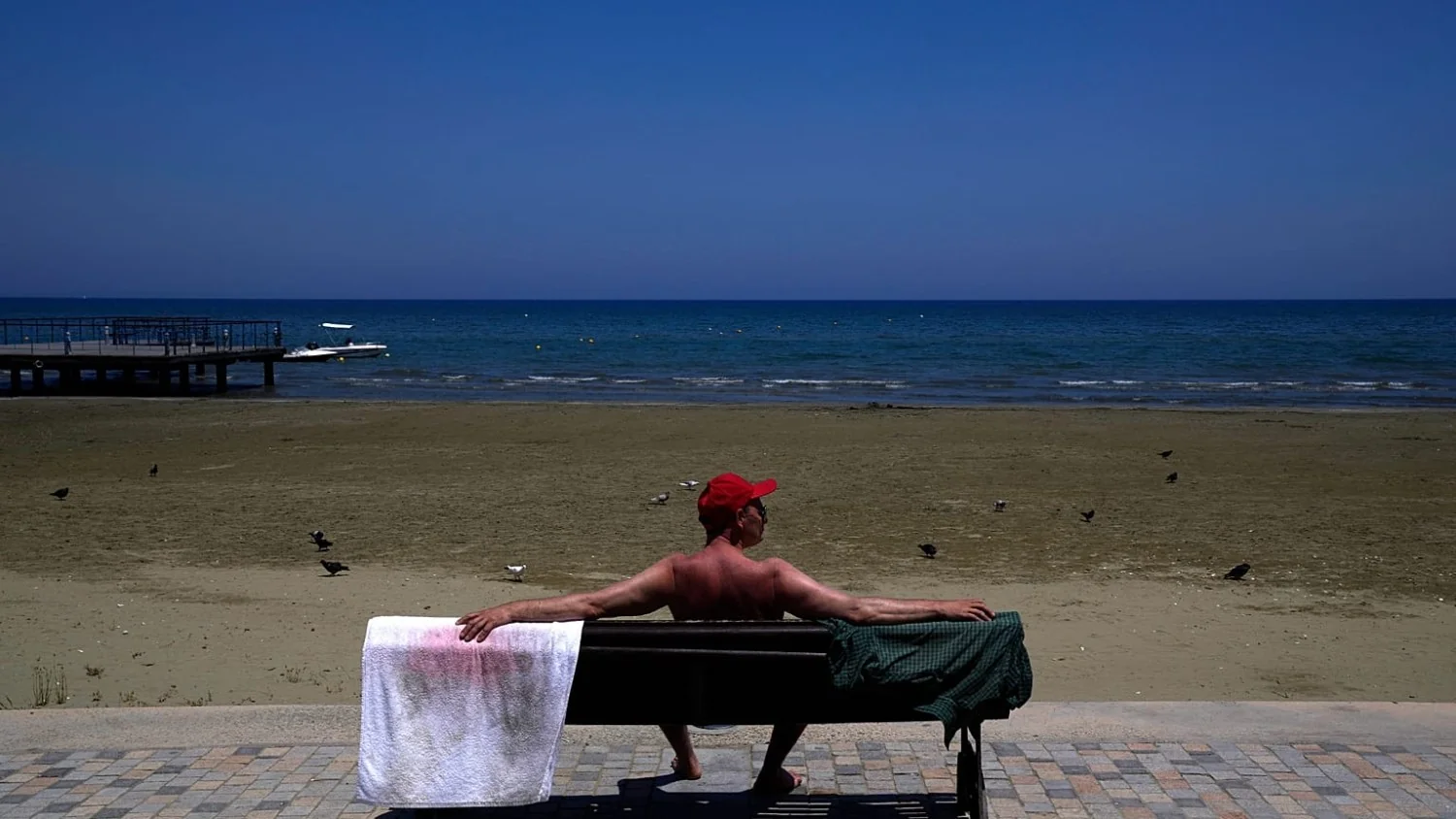Crise no Médio Oriente afeta turismo em Chipre; governo intensifica mensagem de segurança
