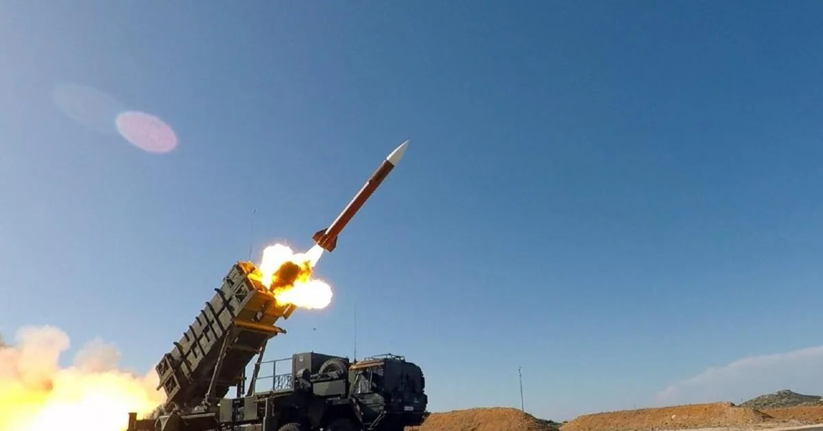 Israel inicia racionamento de mísseis interceptores avançados enquanto ordena produção quadruplicada