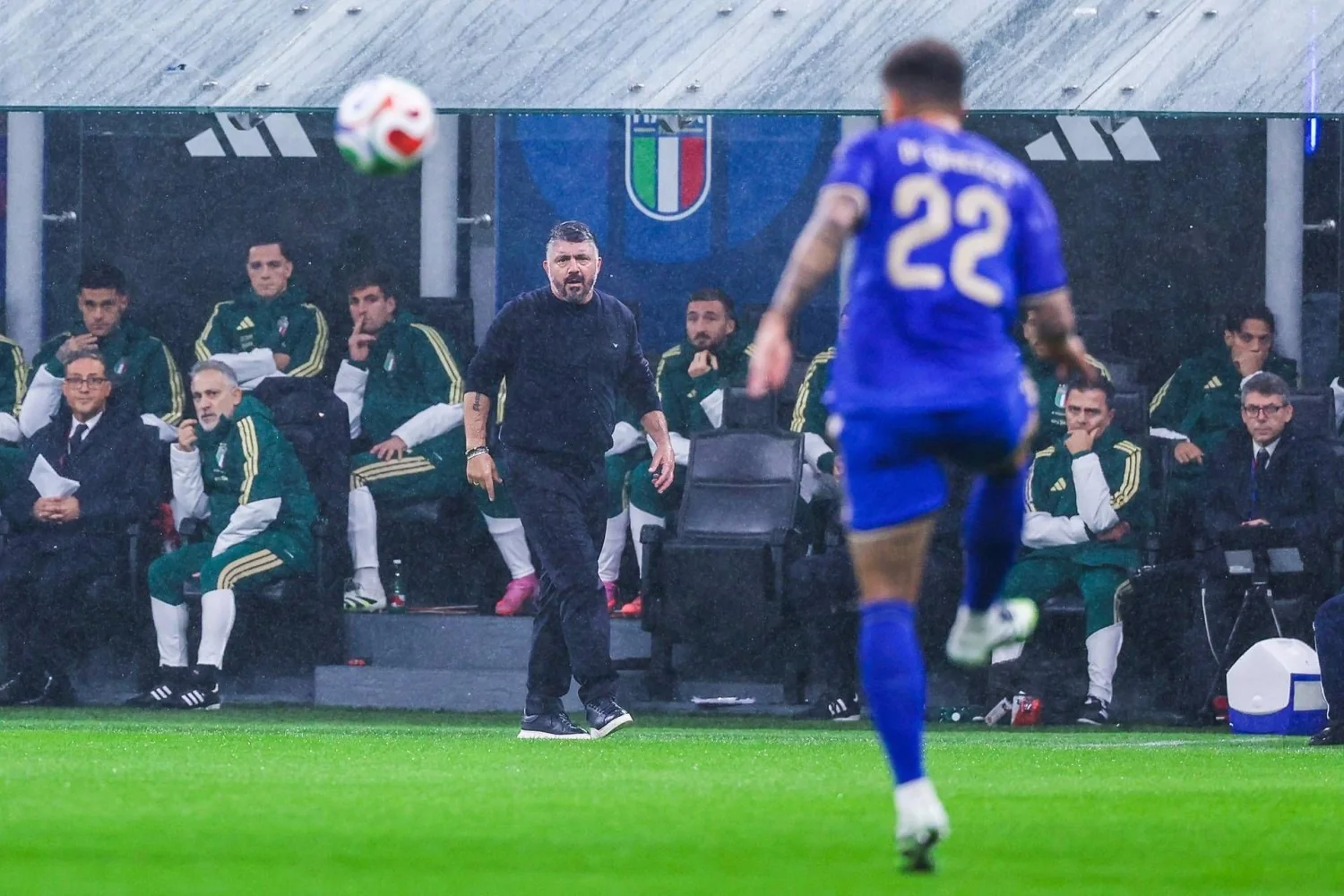 Itália em pleno vigor esportivo: Sinner, Olimpíadas e rugby brilham enquanto o futebol aguarda os playoff