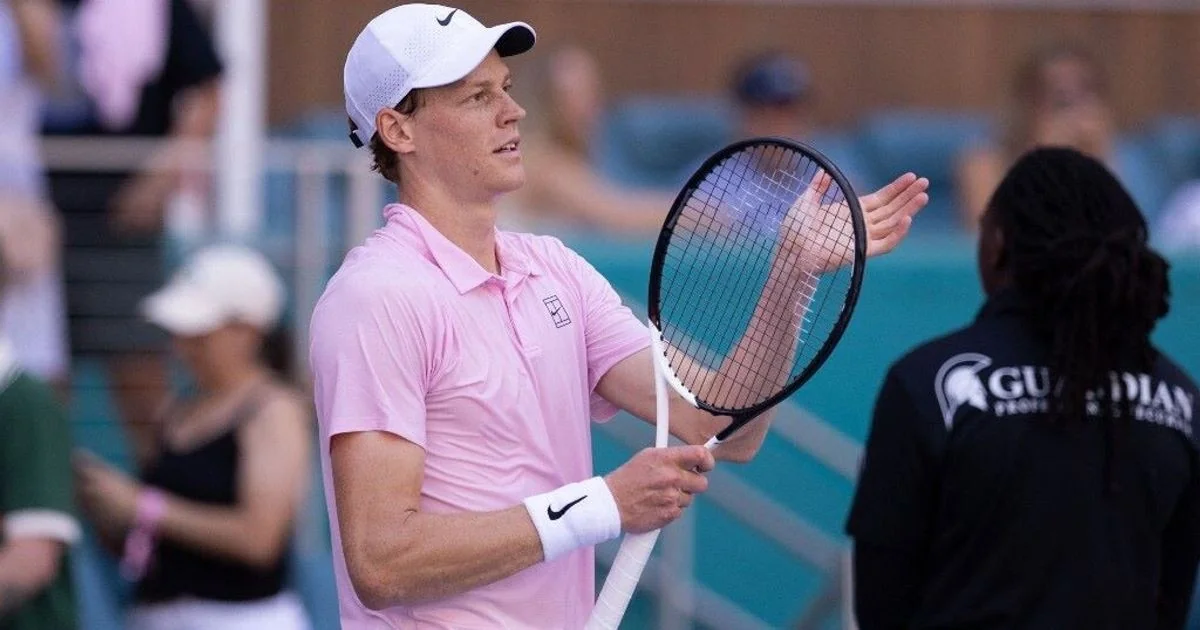Jannik Sinner avança em Miami com vitória sólida sobre Moutet e mira Michelsen