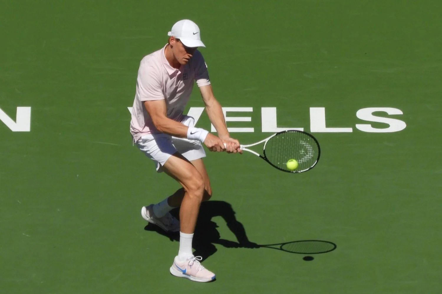 Jannik Sinner domina Medvedev e conquista Indian Wells com virada decisiva no tie-break