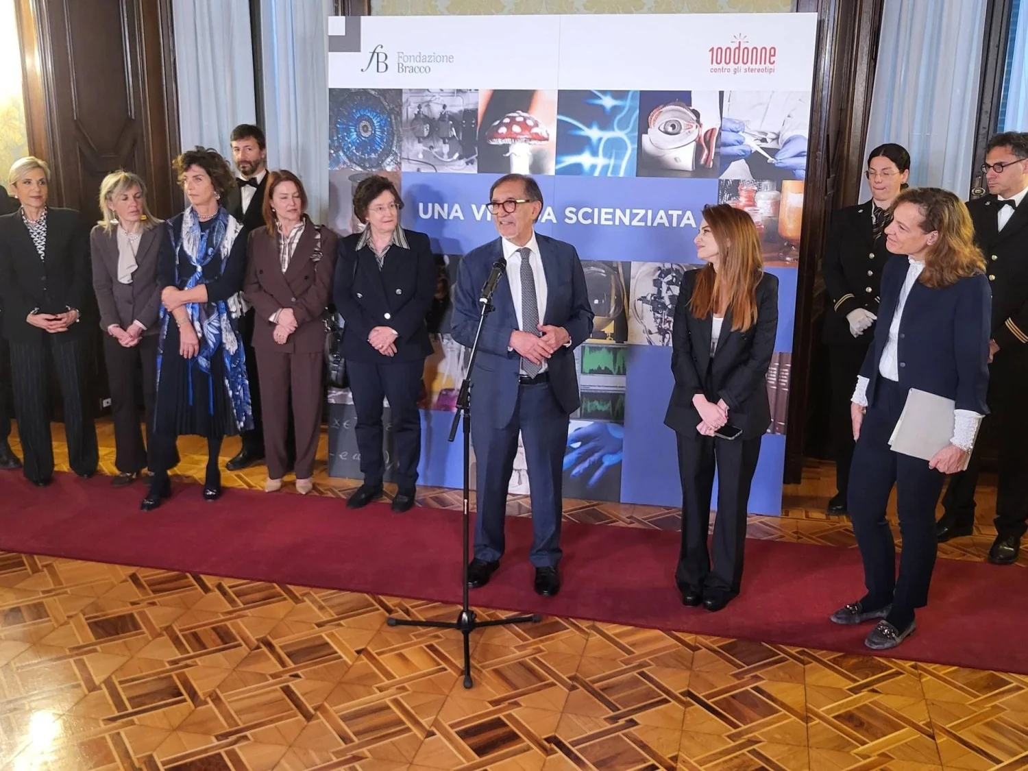 La Russa inaugura 'Una vita da scienziata' em homenagem às cientistas: mérito e visão de Diana Bracco