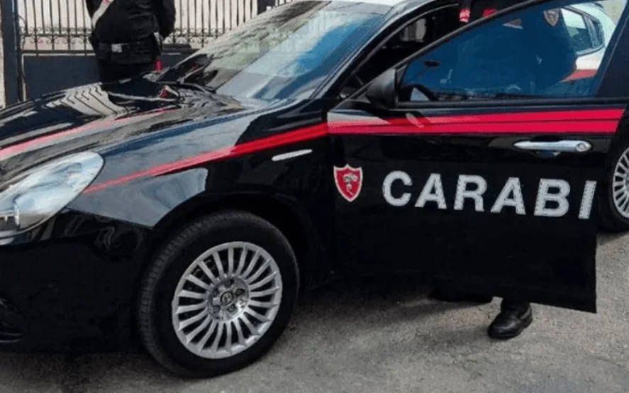 Lite condominiale a Villaricca: 33enne morde e strappa l’orecchio del proprietario, arrestato dai Carabinieri