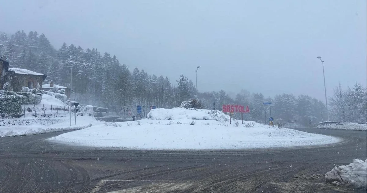 Mau tempo na Itália: Geada, ventos a 147 km/h, neve e alerta amarelo
