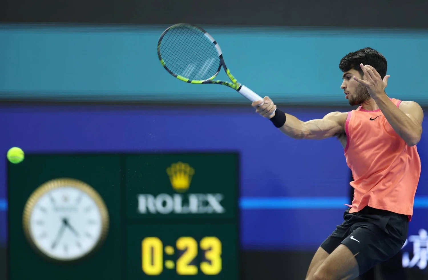 Medvedev supera Alcaraz e desafia Sinner na final de Indian Wells