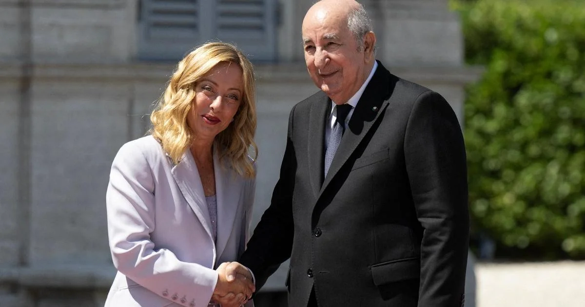 Meloni em Argel: Encontro com Tebboune mira reforço nas fornecimentos de gás e parceria energética