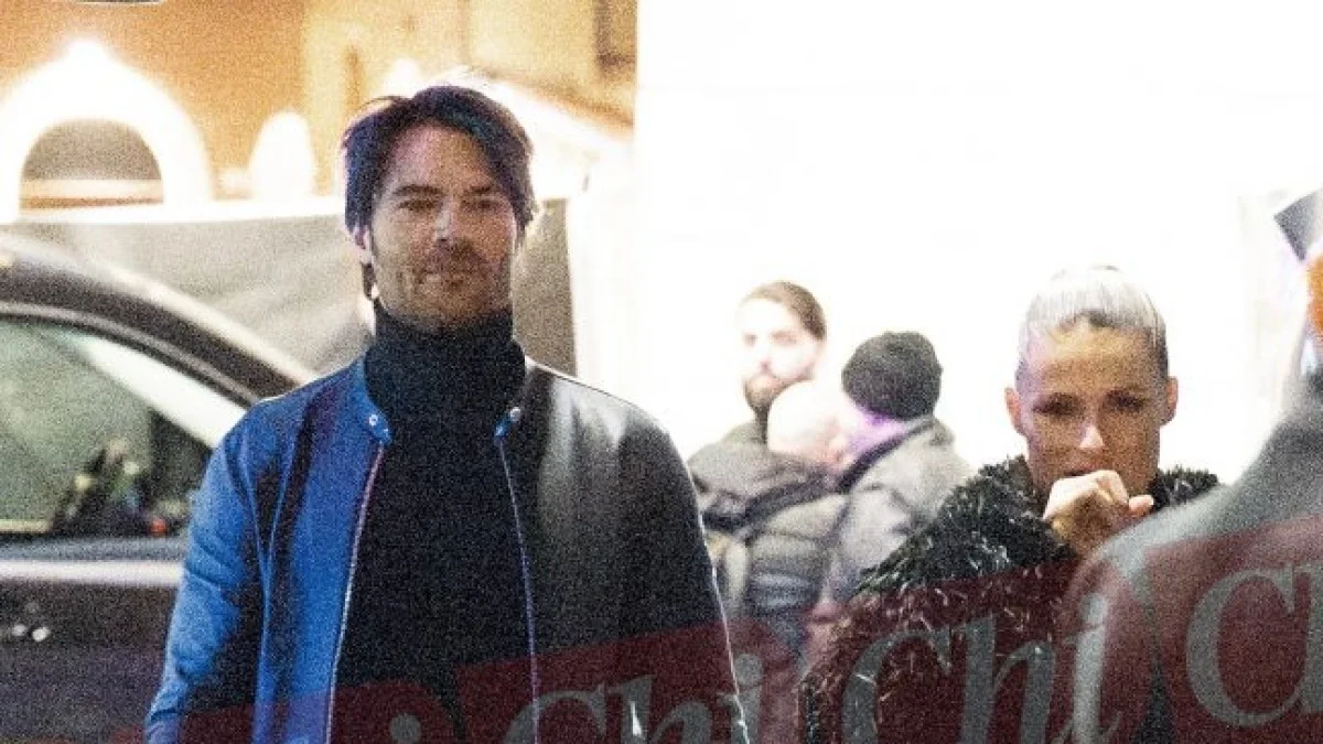 Michelle Hunziker e Giulio Berruti assumem romance: encontro nos bastidores de Battiti Live em Ferrara