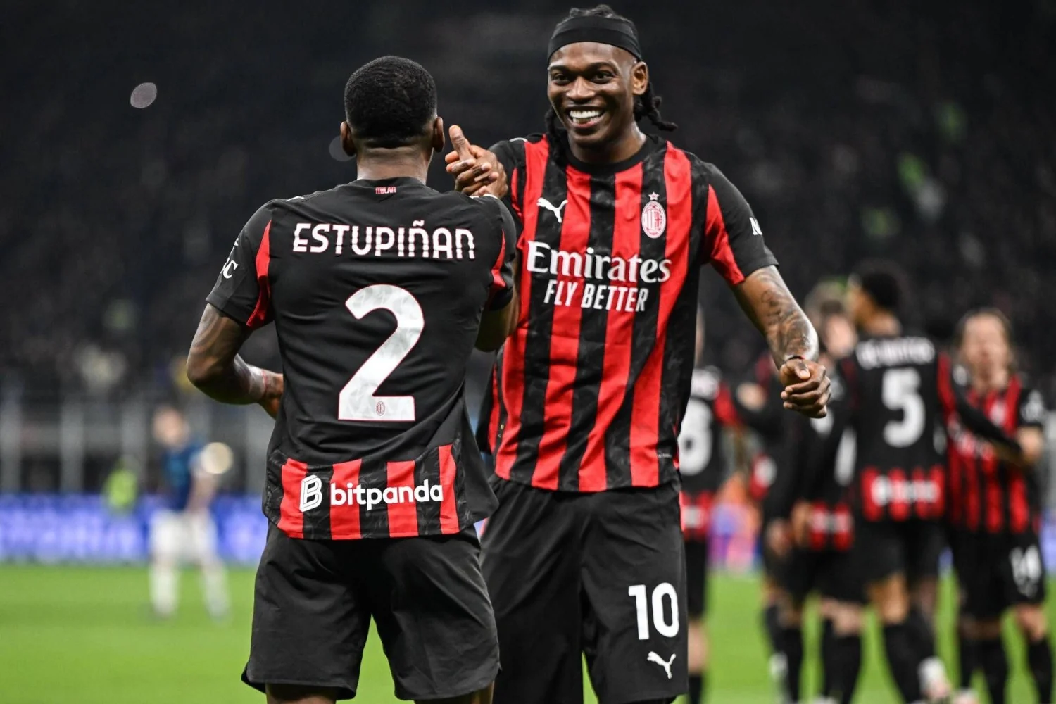 Derby di Milano: Milan vence Inter por 1-0 e reacende disputa na Serie A
