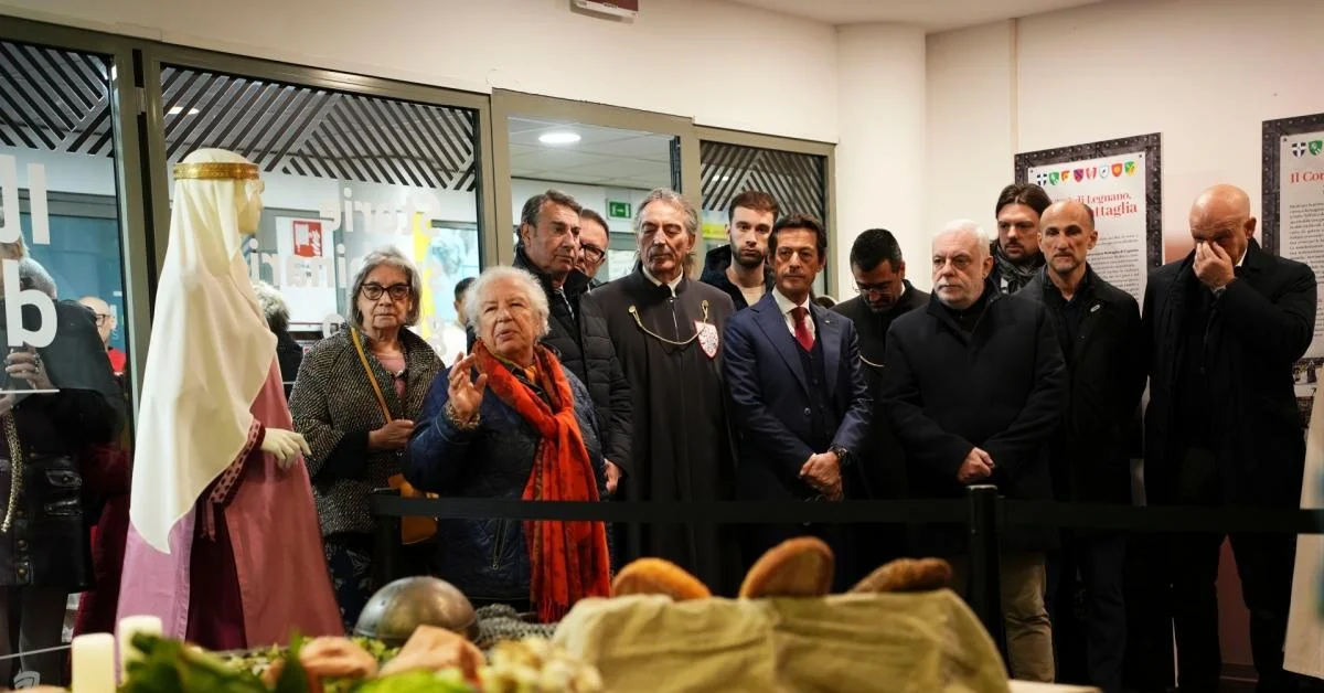 Milano Cadorna inaugura exposição “Storie sul binario giusto. Il Palio di Legnano” com apoio da FNM e da Fondazione Palio di Legnano