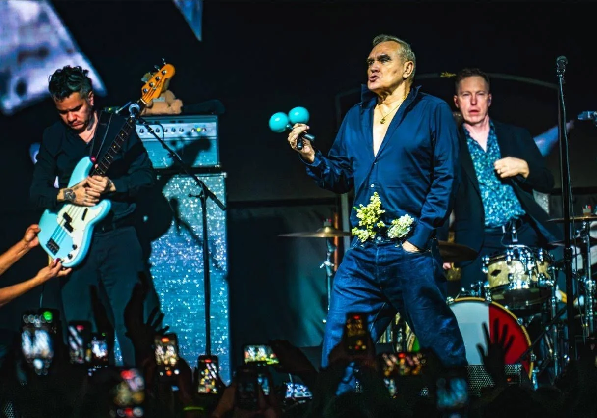 Morrissey em Milão: o retorno do eterno outsider no Fabrique