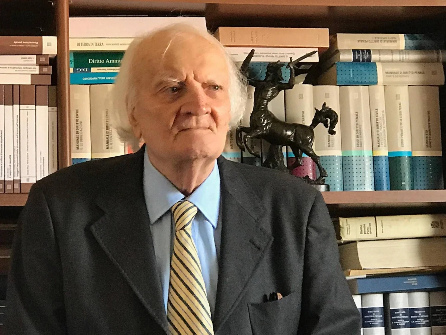 Morre Bruno Contrada, ex-número três do Sisde, aos 94 anos após longa batalha judicial