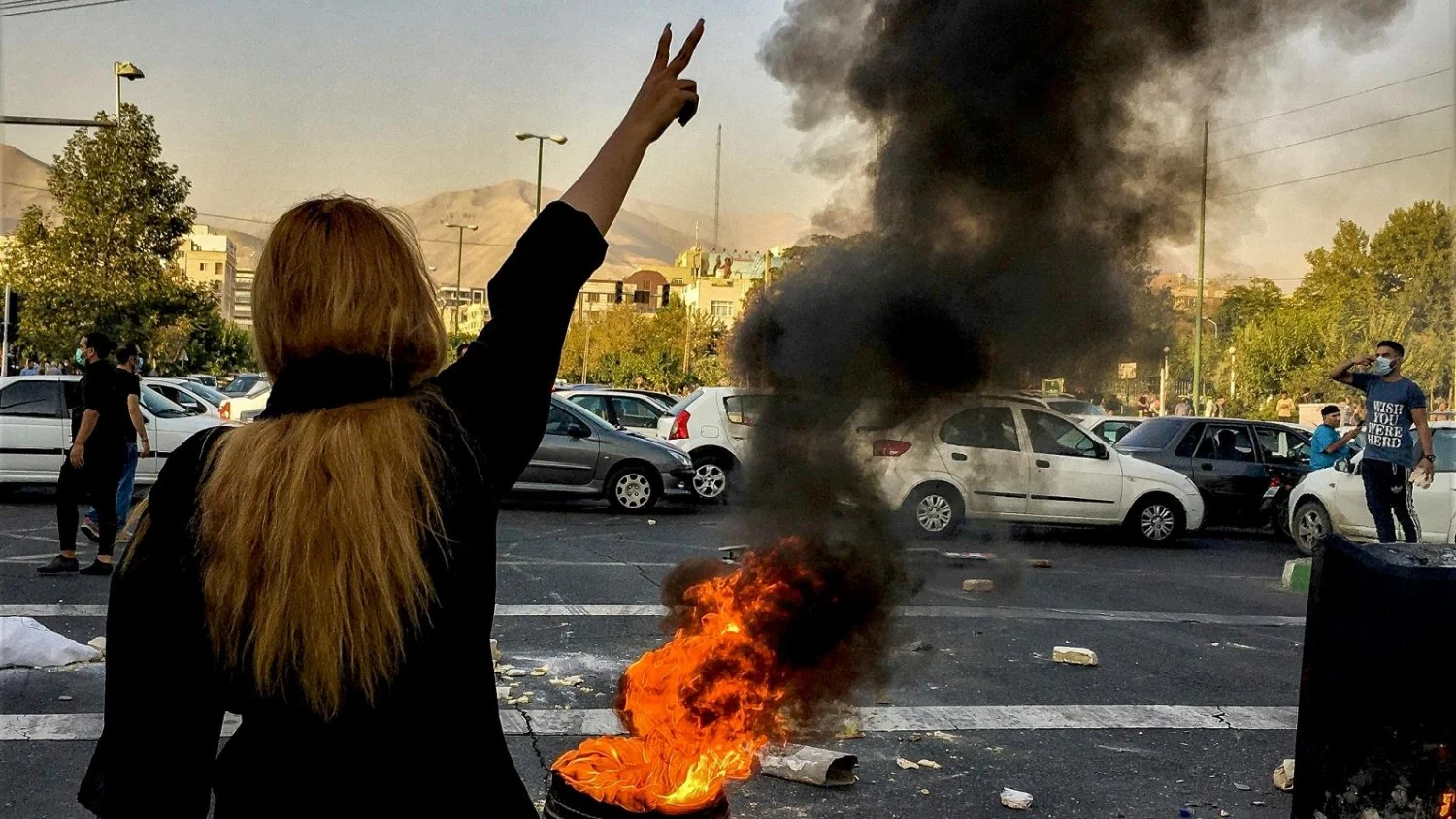 O grito das mulheres iranianas: na linha de frente por um novo Irã