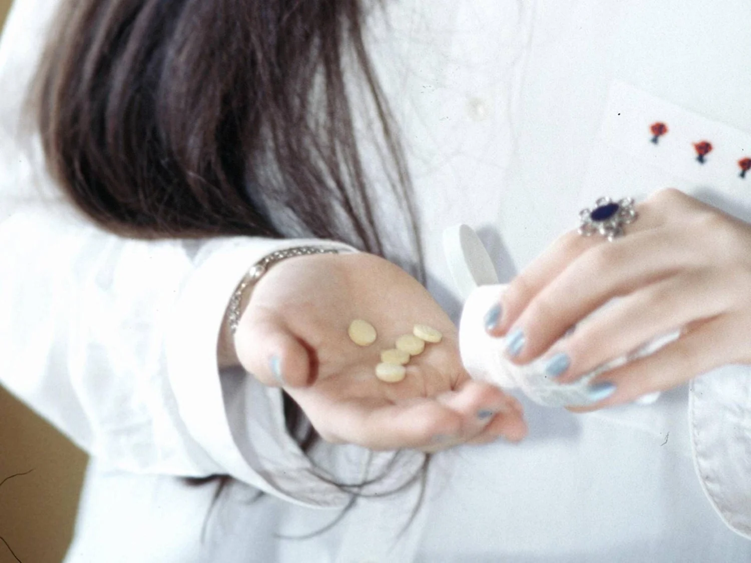 Tomar multivitamínico diariamente pode frear o envelhecimento biológico, diz estudo