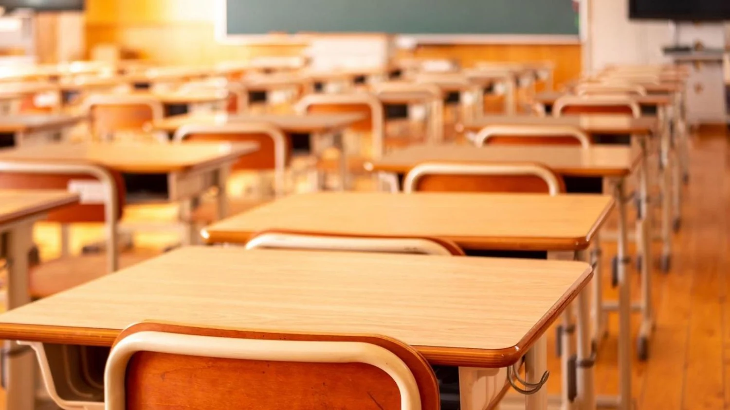 Esfaqueamento em escola de Nápoles: dois menores denunciados após ataque em Scampia