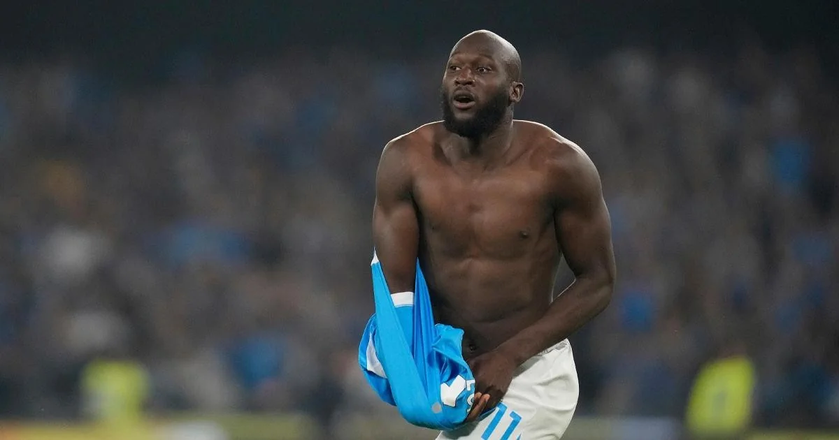 Conflito entre Napoli e Lukaku: clube ameaça medidas disciplinares após ausência nos treinos