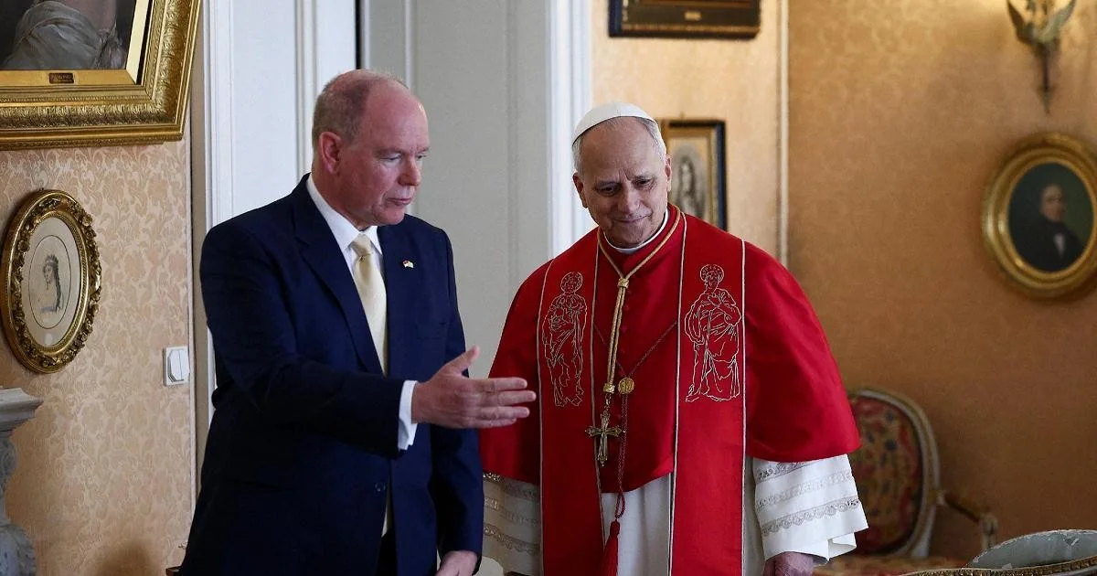 Papa Leone XIV realiza visita histórica de 13 horas ao Principado de Mônaco