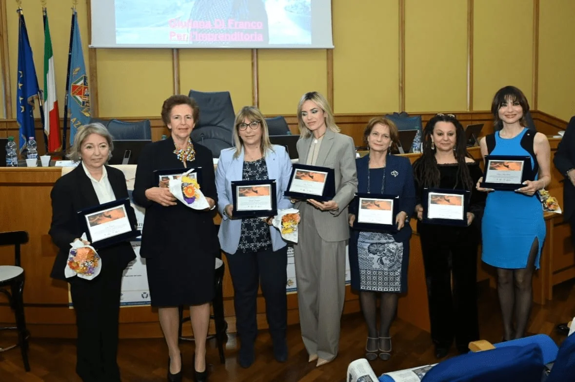 Prêmio 'Il giorno dopo: Donna tutto l’anno' 2026 premia liderança feminina em Roma