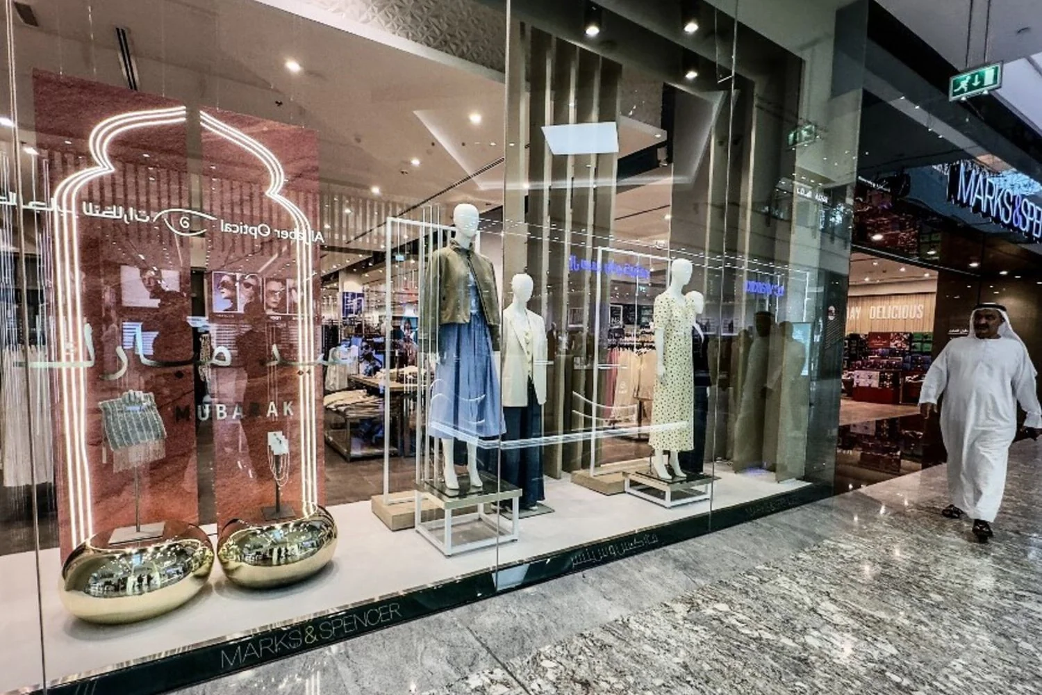 Queda abrupta do turismo em Dubai após ataque de 28 de fevereiro abala a economia do emirado