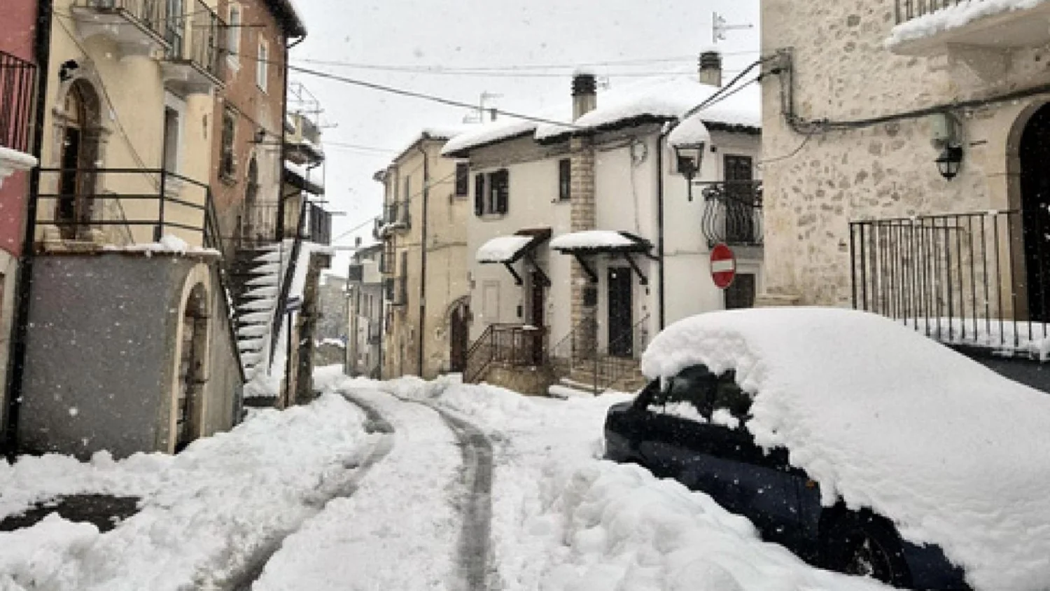 Retorno do inverno: frio intenso e neve atingem Itália; alerta amarelo para Basilicata, Calábria e Sicília