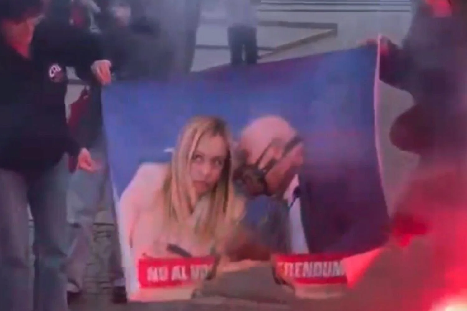 Protesto em Roma: imagens de Meloni e Nordio são queimadas durante ato contra o referendo; ANM pede moderação