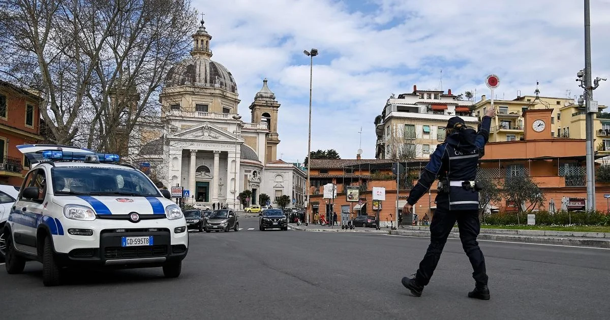 Smog em Roma: hoje a quinta e última domingo ecológico da temporada
