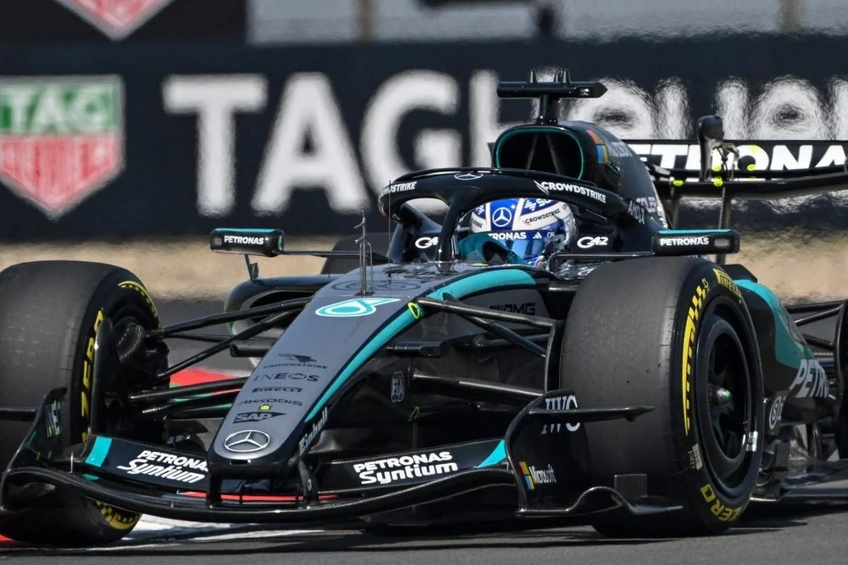 Russell assume a pole da Sprint no GP da China; Antonelli em segundo, Norris e Hamilton na segunda fila