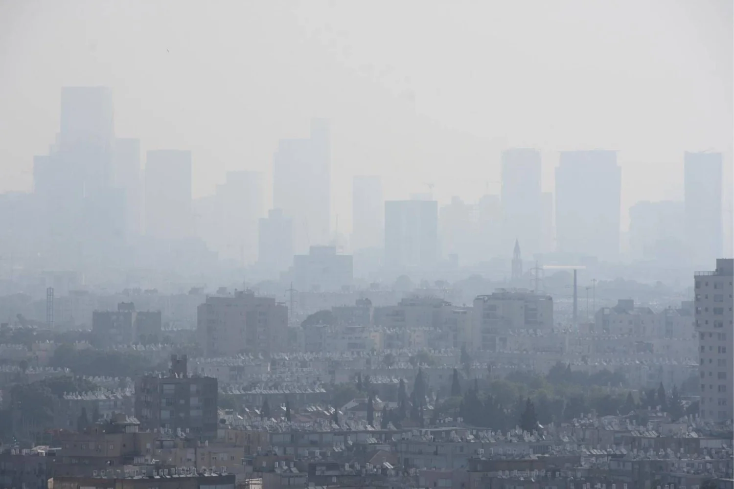 Smog e ondas de calor ameaçam a saúde dos dentes, alertam periodontologistas em Rimini