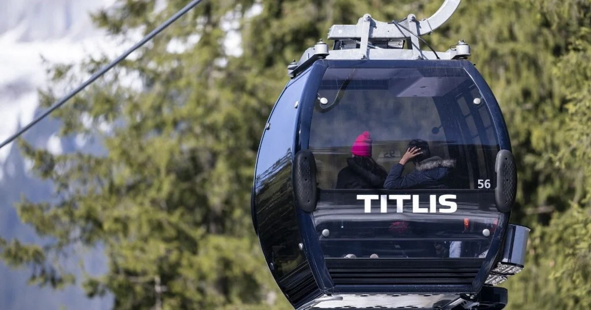 Queda de cabine em Engelberg: uma vítima e investigação sobre operação em vento forte