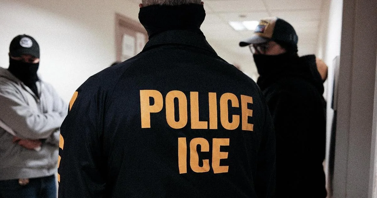 Trump desloca agentes ICE para aeroportos; Homan diz que ação vai acelerar controles